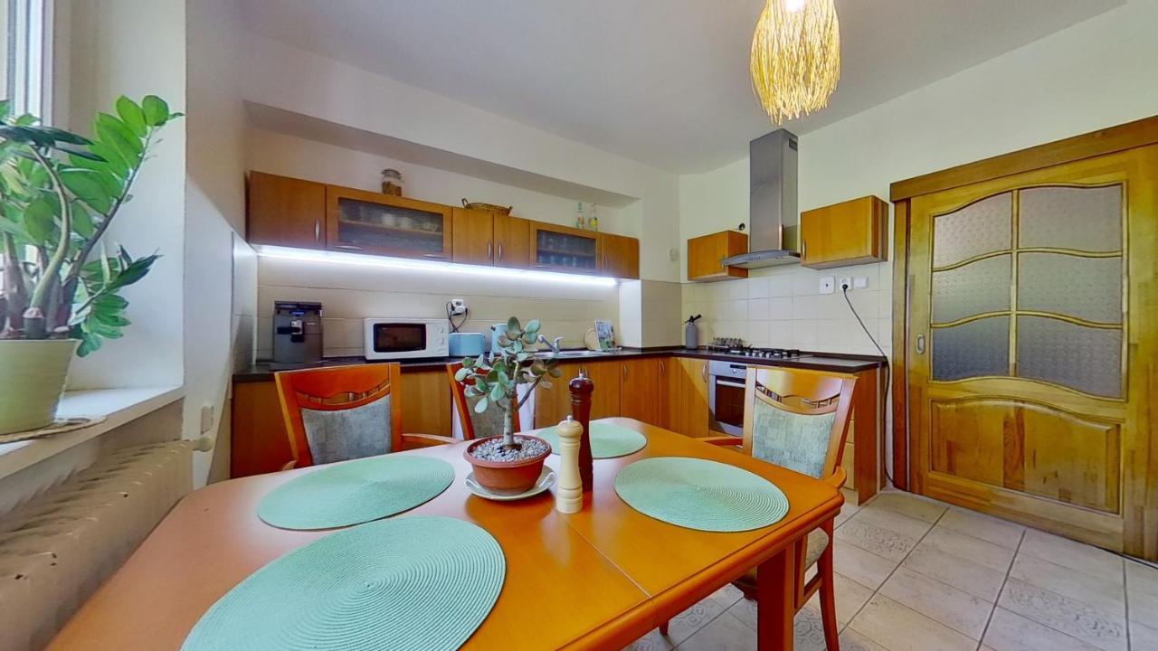 Ron De Mar & La Brisa Bed & Breakfast Пежинок Екстериор снимка